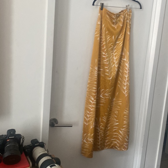 FALDA MAXI ALINECamila CoelhoColor:Gold Tropical - Picture 5 of 5